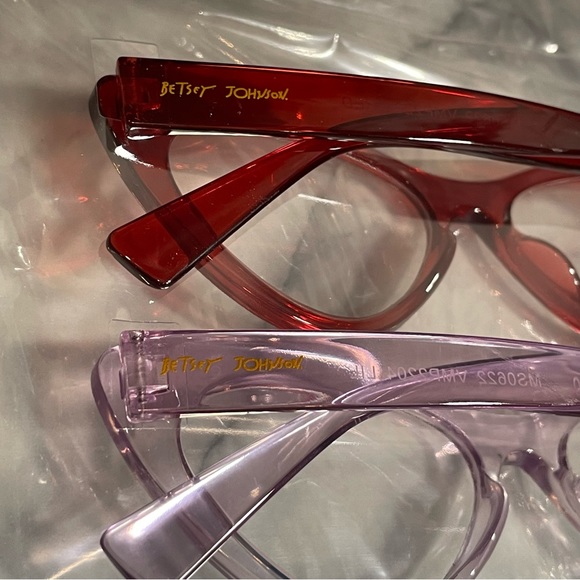 Betsey Johnson Stylish Cat-eye Readers Reading Glasses, Price Firm - Picture 7 of 9